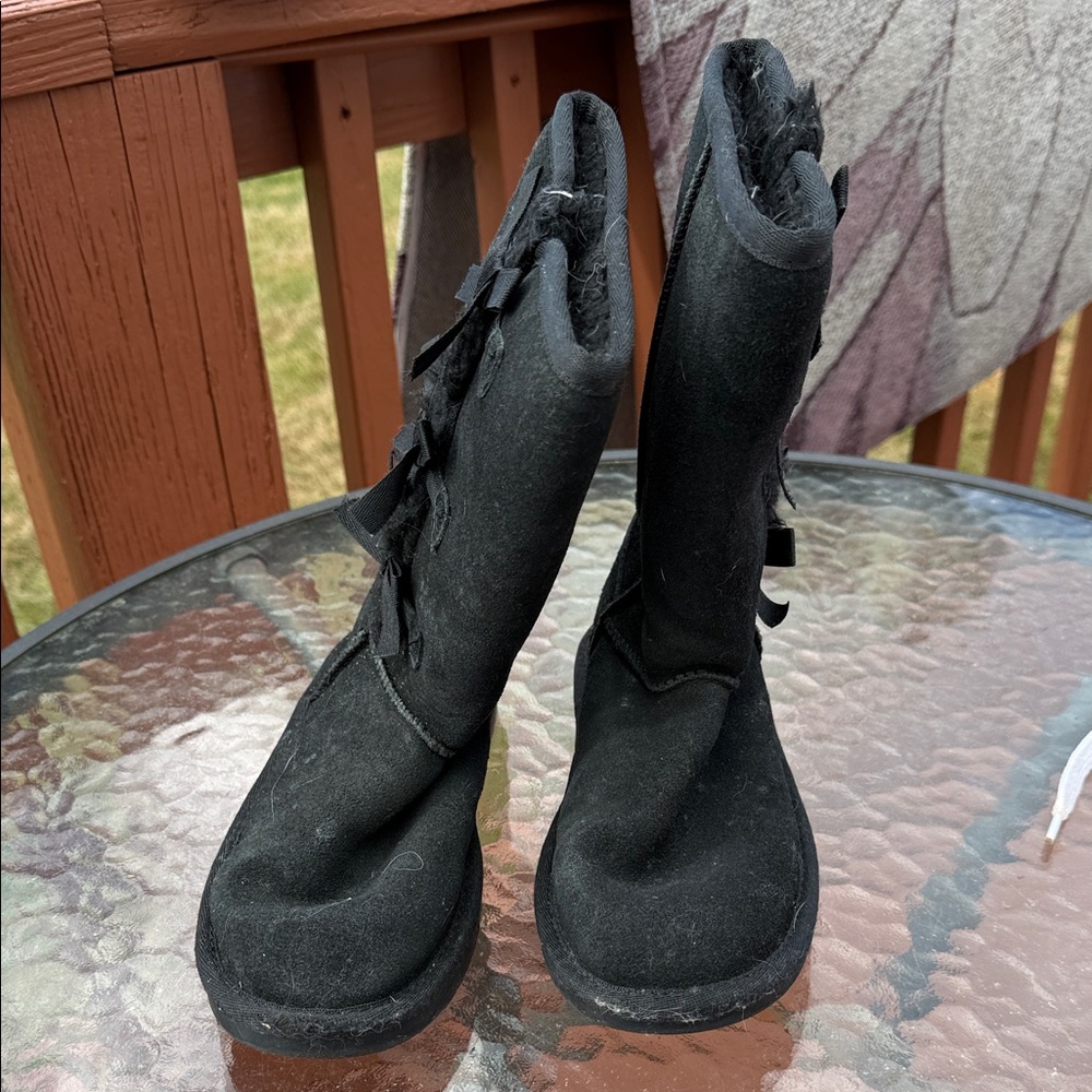 Koolaburra Black Suede Boots with Bow Details